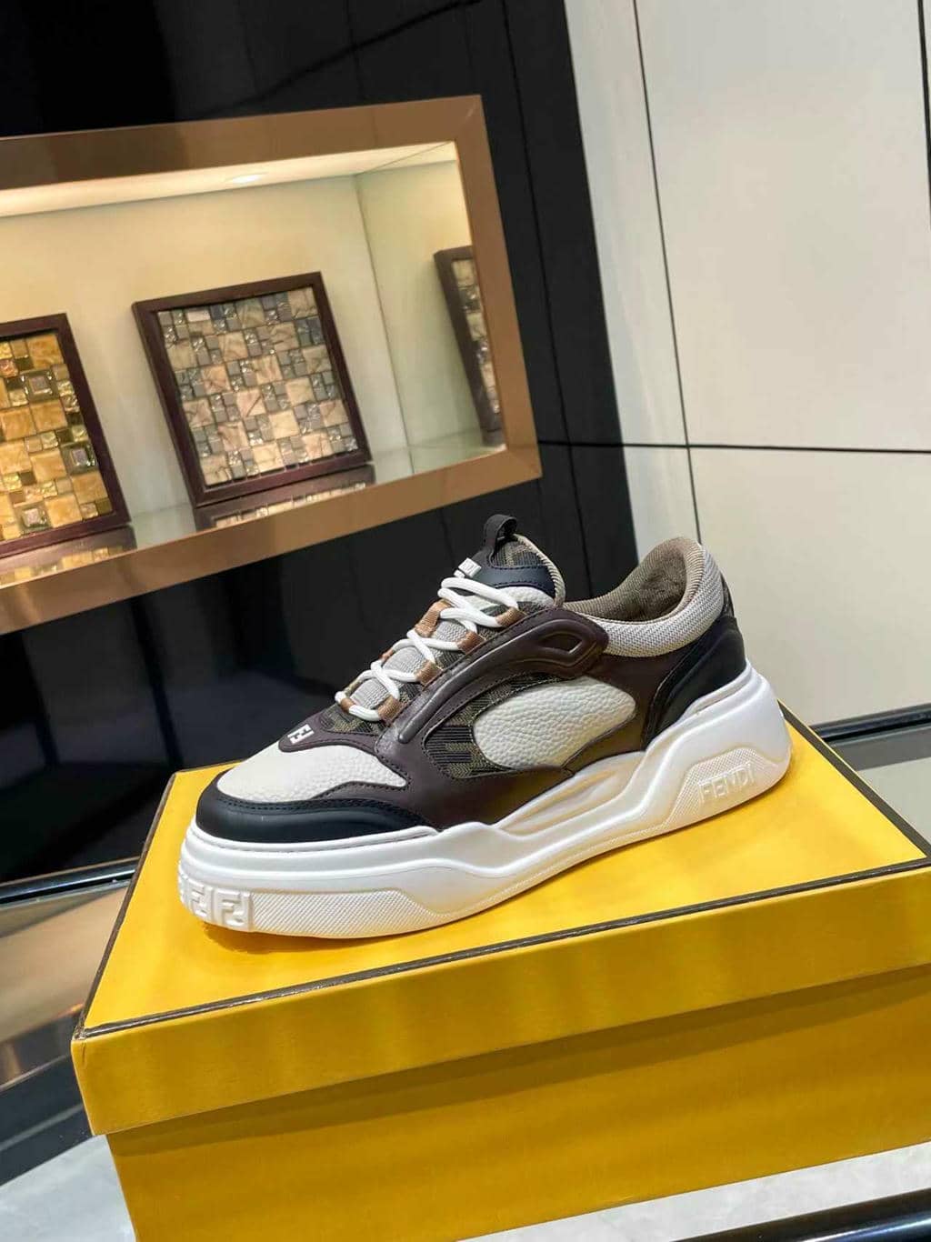 Fendi Sneaker Man-5